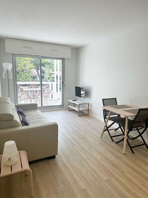 TV