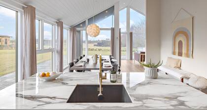 4 bedroom cozy home in Hadsund