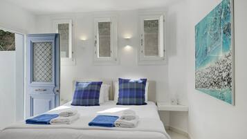 8 bedrooms, iron/ironing board, free WiFi, bed sheets