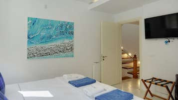 8 quartos, ferros/tábuas de passar roupa, Wi-Fi de cortesia