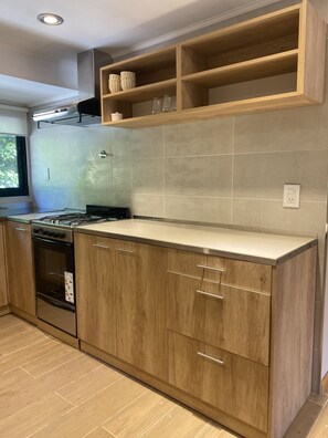 Family Apartment | Private kitchenette | Electric kettle - Quillaipe Apart Suite (San Carlos de Bariloche)