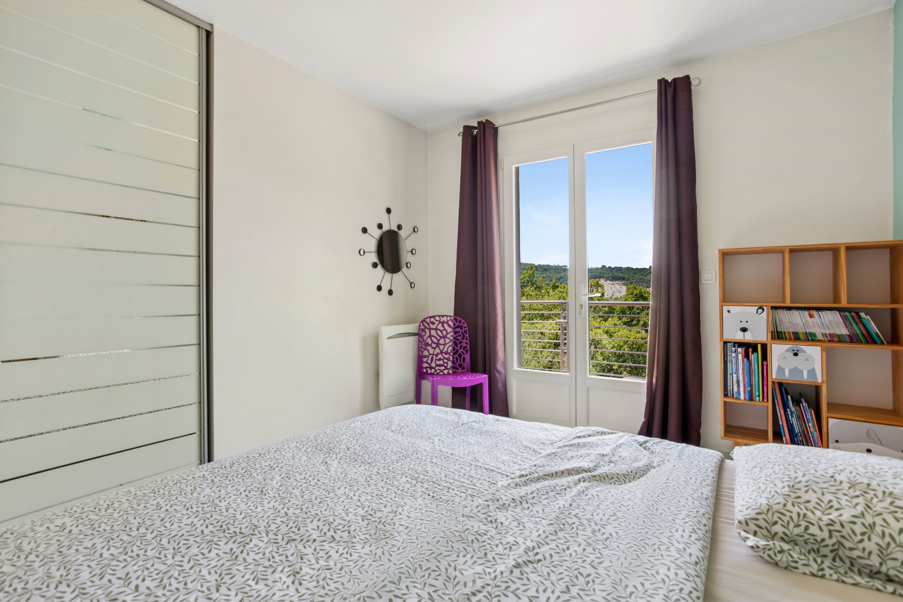 3 chambres, fer et planche à repasser, Wi-Fi gratuit, draps fournis