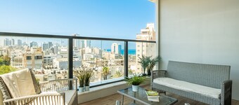 Mamad Sea Breeze Netanya Retreat by Sea N' Rent