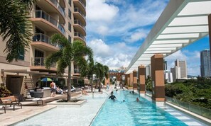 Pool - The Grand Islander, a Hilton Grand Vacations Club - 1 Bedroom Premier Luxury - Ocean View - 1BL (Honolulu Oahu)