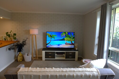 Ella's Beach Haven