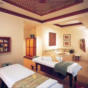 Spa - The Grand Islander, a Hilton Grand Vacations Club - 2 Bedroom - Resort View - 2BD (Honolulu Oahu)