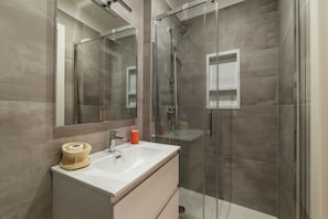 Dusche, Bidet