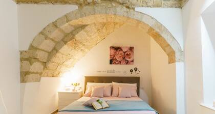 GuestHost - Porto di Mare Apt at 200m from Cala Sant'Andrea