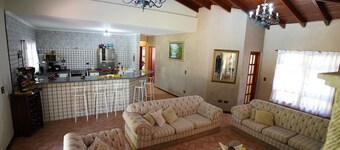 Chácara Recanto Feliz na Estrada do Vinho km 4,5 - São Roque