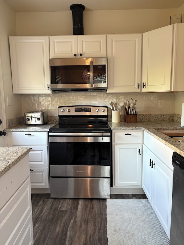 Microwave, oven, stovetop, dishwasher