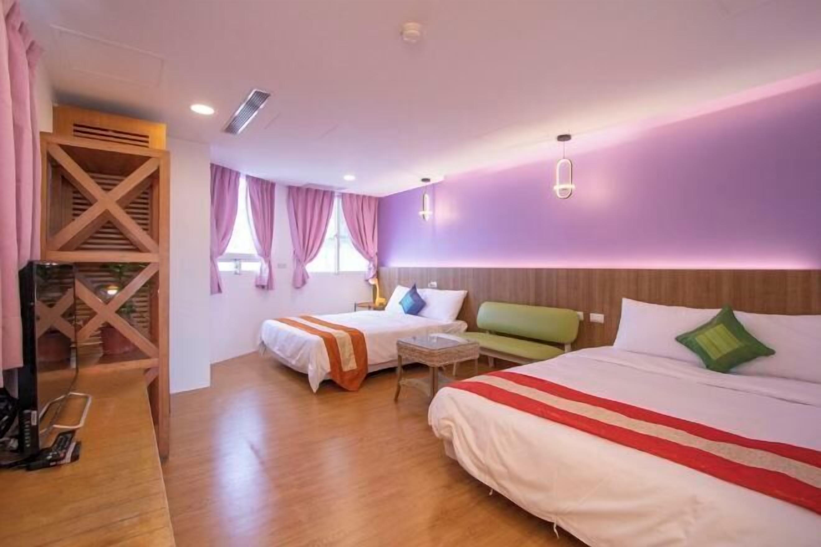 5 habitaciones y wifi gratis 