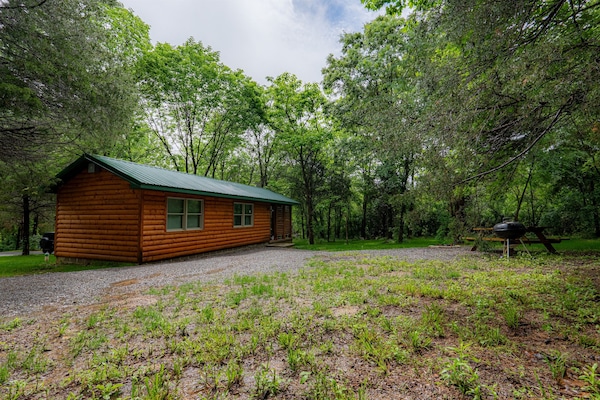 Cabin 8 Exterior