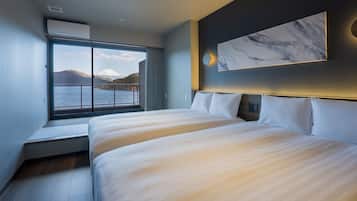 1 bedroom, free minibar, blackout drapes, free WiFi