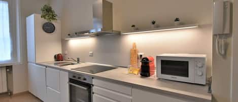 Fridge, microwave, oven, dishwasher