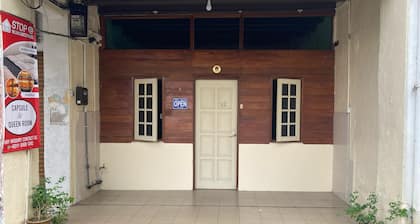 Stop at Melaka Guesthouse