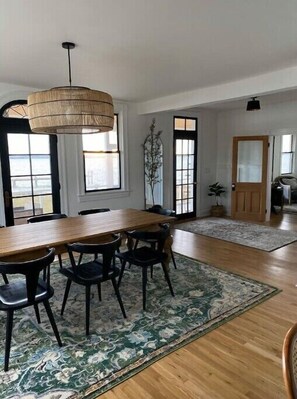 Dining - Historic Waterfront Escape • Dock, Deck, Fire Pit, Views, Peace & Kayaks (Lancaster)