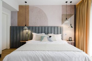 4 soverom, skrivebord, strykejern/-brett og wi-fi (inkludert)