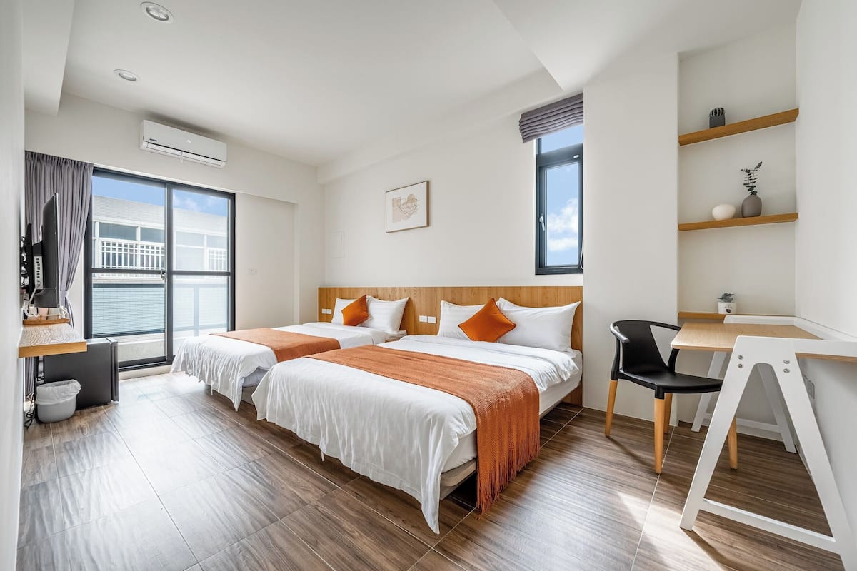 Quadruple room with balcony