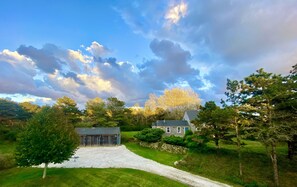 Exterior - The Nantucket Farmhouse.  Private, completely renovated, 10 minutes to the beach (Nantucket)