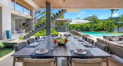 Reverie- Stunning 5BR Villa w/ Chef, Pool, Gym & Beach Access in Old Fort Bay
