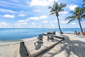 Apartment (2 Bedrooms) | Beach/ocean view