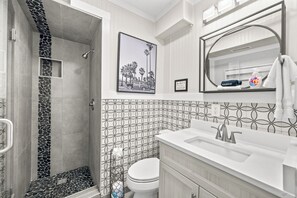 Hair dryer, bidet, towels, soap - Banana River Resort (Patrick Air Force Base)