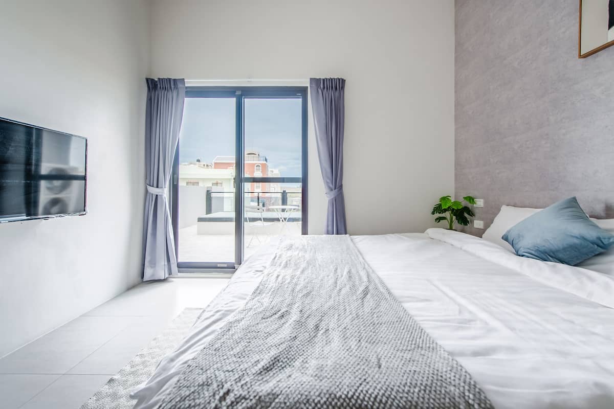 Habitación doble, Terraza | Escritorio, wifi gratis y ropa de cama