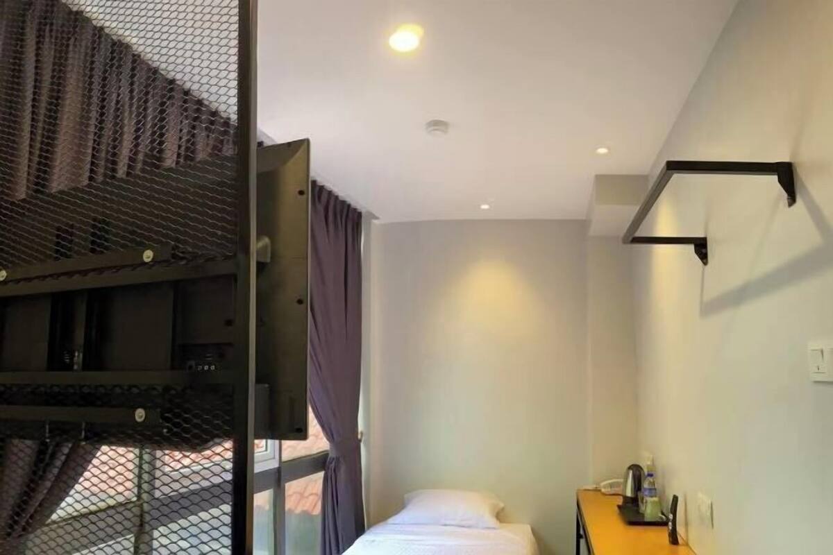 1 bedroom, in-room safe, free WiFi