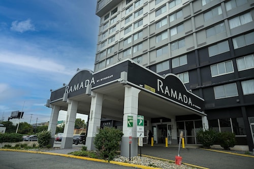 Ramada by Wyndham North Bergen