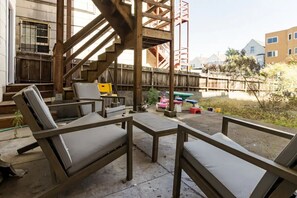 Terrace/patio - Remodeled 1BR Garden Apt in a perfect location (San Francisco)