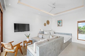 Apartemen | Area keluarga | Smart TV 32-inci dengan saluran TV digital