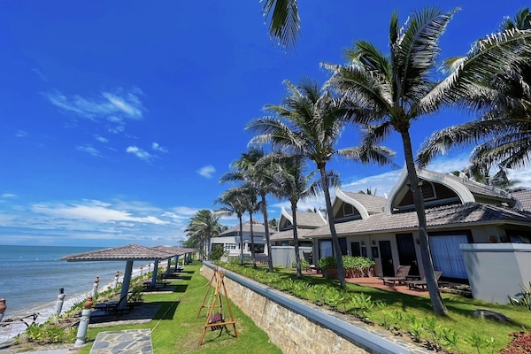 Signature Bungalow | Courtyard view