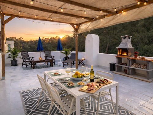 House in Parc del Garraf with BBQ 15min Sitges