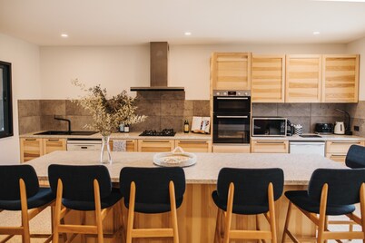 A tranquil 40 acre olive grove, comfort inside, fire pit & hot tub outside 