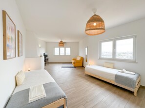5 Schlafzimmer, Bügeleisen/Bügelbrett, Internetzugang, Bettwäsche
