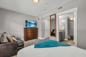 3 bedrooms, iron/ironing board, WiFi, bed sheets - 3BD Olympic Park Condo on FREE Shuttle Line (Park City)