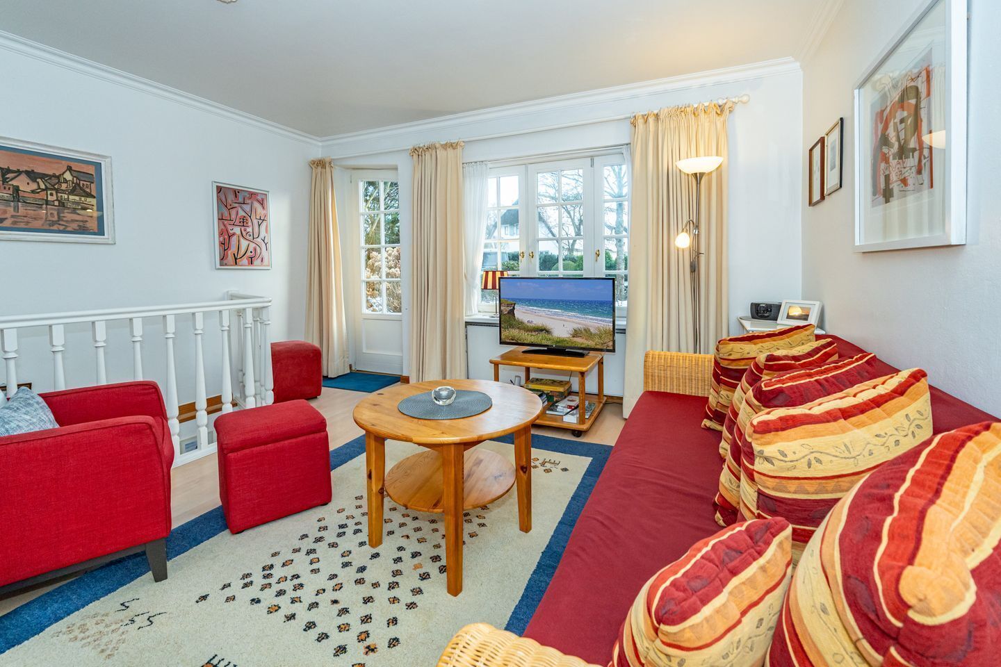 Fernseher, DVD-Player, Stereoanlage