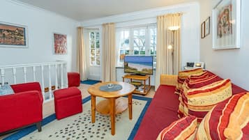 Fernseher, DVD-Player, Stereoanlage