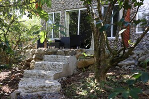 Quadruple Room | Terrace/patio - Boquete Firefly Inn (Los Naranjos)