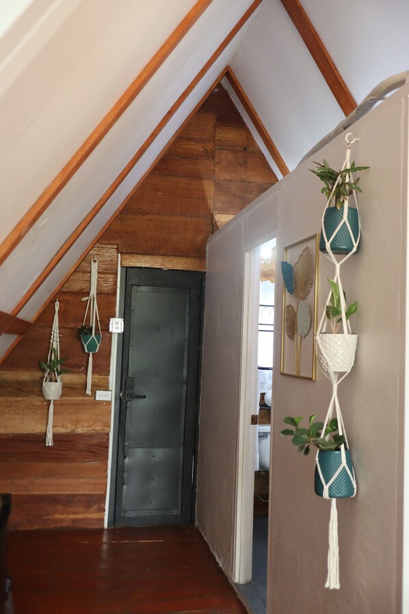 ห้องดับเบิล | โต๊ะทำงาน, พื้นที่ทำงานแบบใช้แล็ปท็อป, Wi-Fi ฟรี, ผ้าปูที่นอน