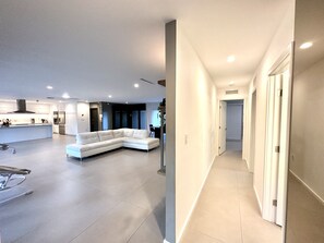 Interior - Emerald Hills retreat  (Hollywood)