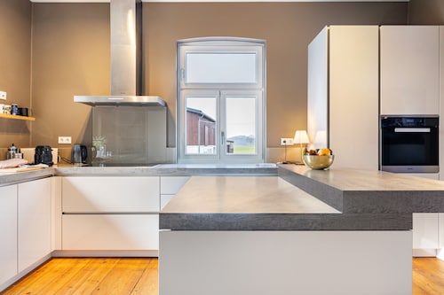 Ferienhaus 'Buchenhof' mit privater Terrasse, privatem Garten und WLAN