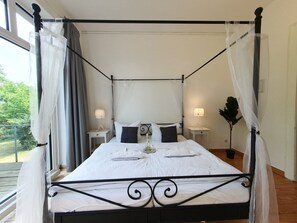 6 soverom, skrivebord, strykejern/-brett og wi-fi