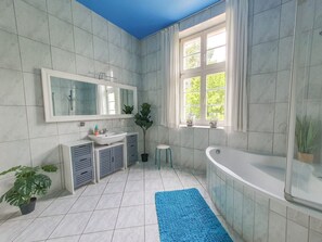 Uklassifisert bilde, 3 av 28, knapp