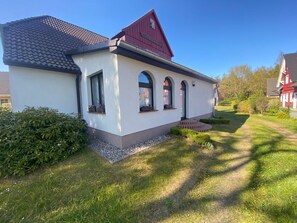 Exterior - Landhaus Mähl mit Sauna und Großem Grundstück mit Pwk-stellplätzen - Ostsee Landhaus Mähl mit Sauna (Prerow)