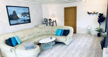 KAPITĂNS HUS - GANZES HAUS nur 300m zum Strand mit Infrarotsauna, groĂer Garten,