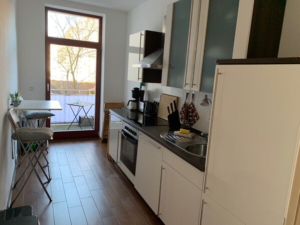 Unclassified image, 1 of 13, button - Apartment Störtebeker mit Smart-tv - Traumwohnung Störtebeker Ruhig Großzügig & Zentral (Rostock)