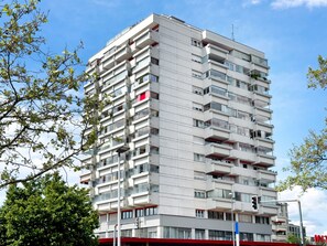 Exterior - Apartment 'Am Bodensee' with Mountain View, Shared Garden and Wi-Fi (Bregenz)