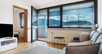 Ferienwohnung 'Am Bodensee' mit Bergblick, Gemeinschaftsgarten und WLAN