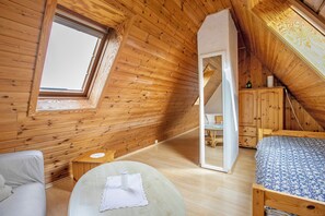 1 bedroom, free WiFi, bed sheets